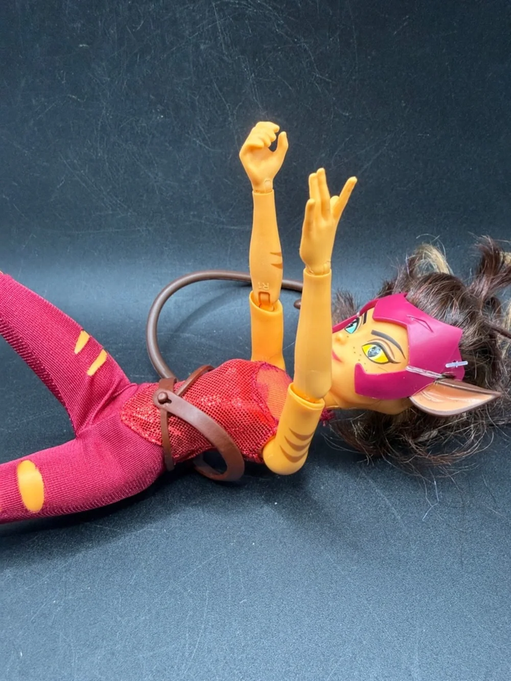 2019 Mattel She-Ra Catra Princess of Power Articulated Doll Action Figure Toy